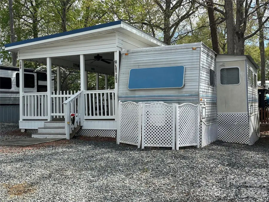 109 Pine Street, New London, NC 28127 - #2