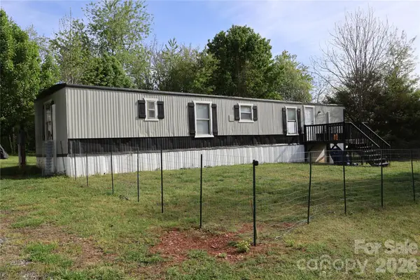 126 Cedarvale Drive, Harmony, NC 28634