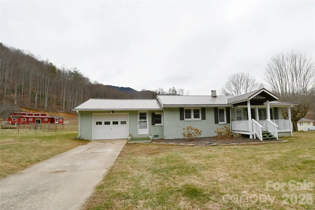 1650 Hughes Gap Road, Bakersville, NC 28705 - #1