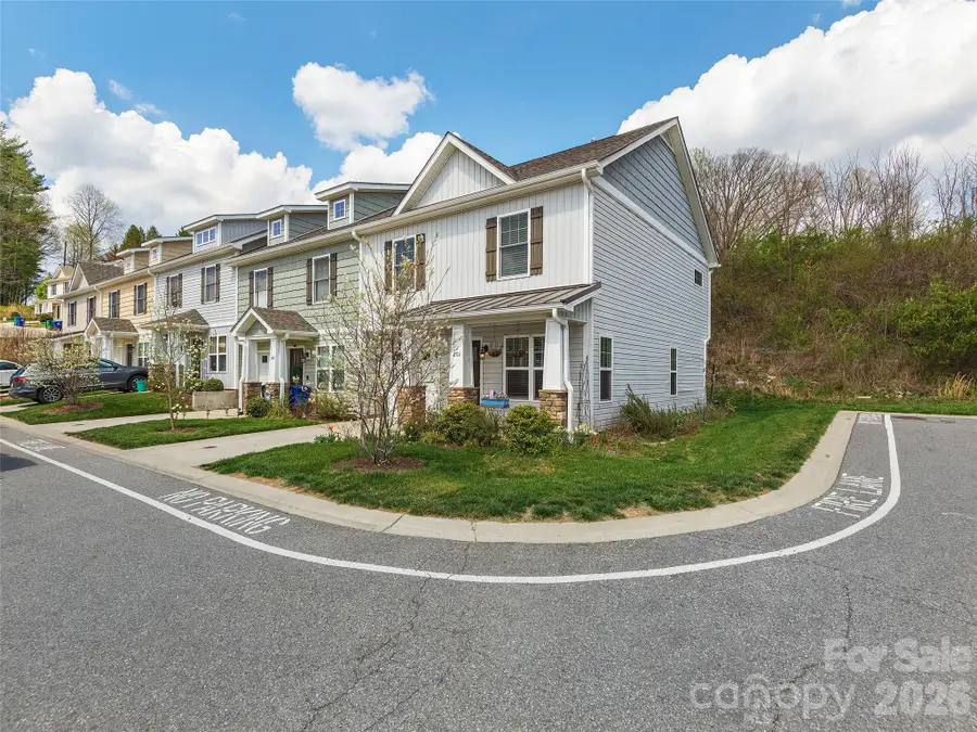 201 Stoney Point Way, Candler, NC 28715 - #2