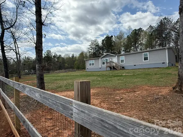 288 Walker Road, Nebo, NC 28761
