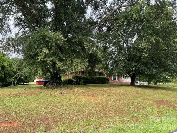 649 Pine Street, Forest City, NC 28043