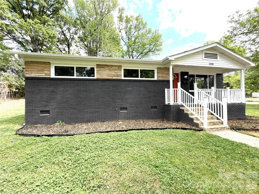 1200 Weststone Drive, Charlotte, NC 28208 - #3