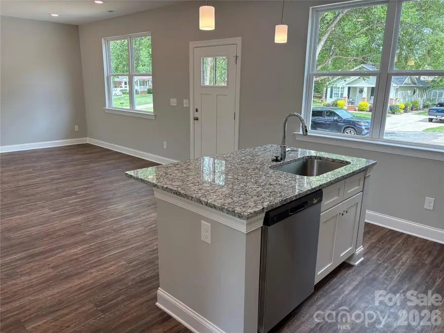 608 E Boston Avenue, Bessemer City, NC 28016 - #3