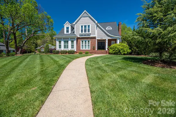 1242 Lochshire Lane, Gastonia, NC 28054