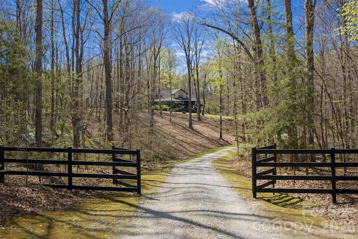 5615 Lavon Avenue, Catawba, NC 28609 - #1