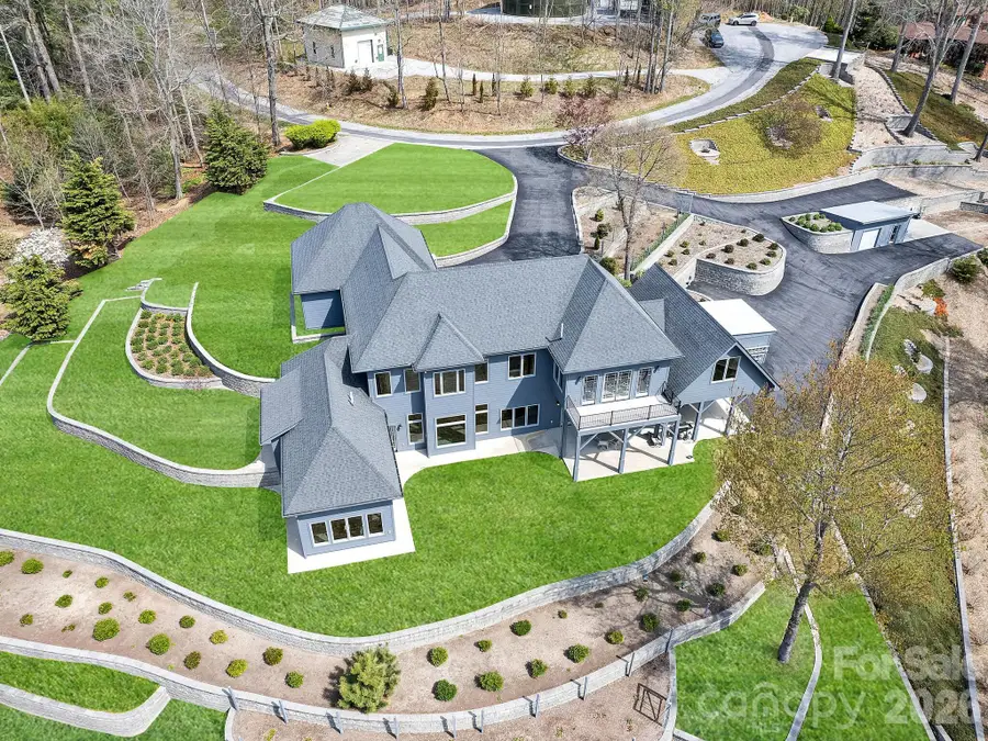 161 Birchwood Drive, Hendersonville, NC 28739 - #2