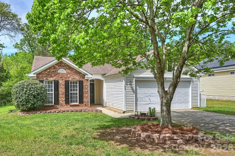1605 Royal Tree Court, Charlotte, NC 28216 - #2