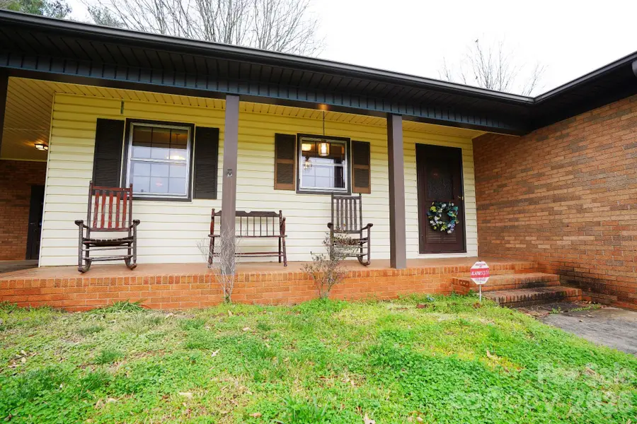 915 Woods Drive, Statesville, NC 28677 - #2