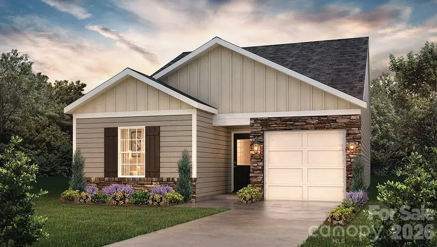 663 13th Avenue Drive Ne, Hickory, NC 28601 - #2