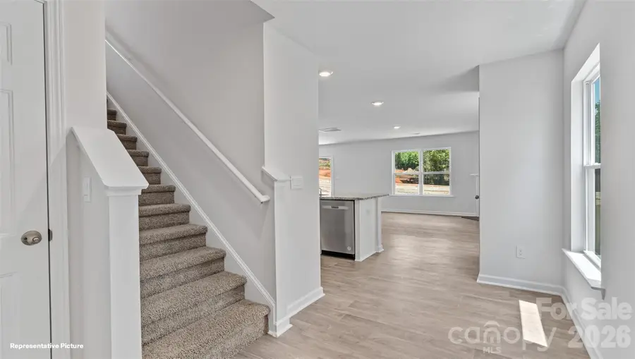 667 13th Avenue Drive Ne, Hickory, NC 28601 - #2