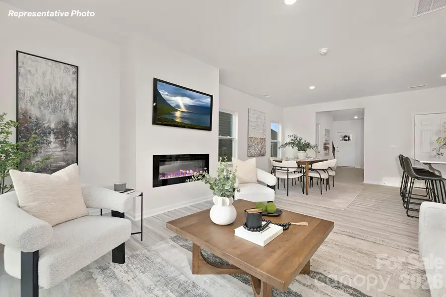 2070 10th Street Se, Hickory, NC 28602 - #2