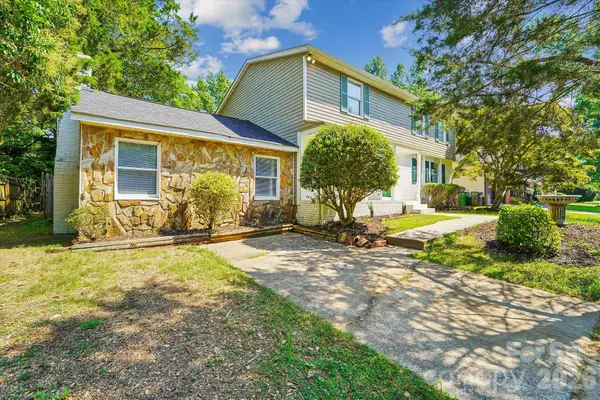 7200 Rollingridge Drive, Charlotte, NC 28211