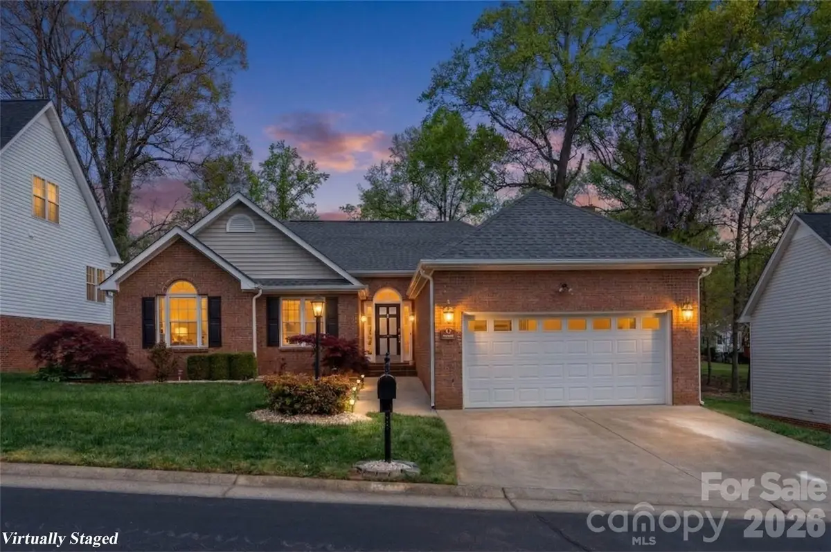 5125 Old Plantation Circle, Winston Salem, NC 27104 - #1