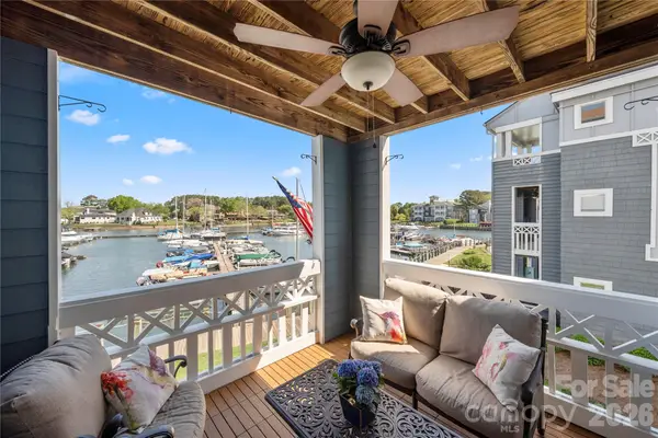 18679 Vineyard Point Lane, Cornelius, NC 28031