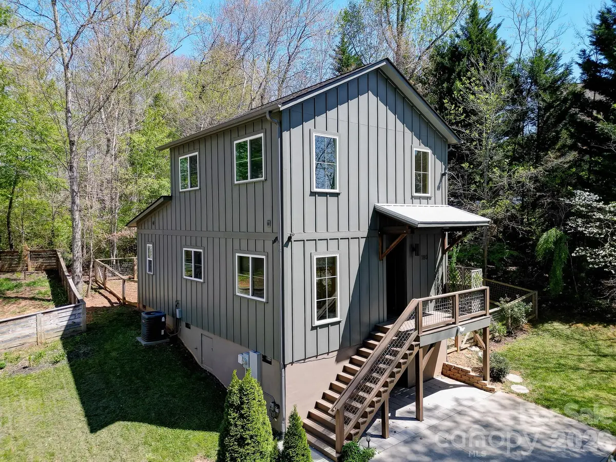 180 Moody Avenue, Candler, NC 28715 - #1