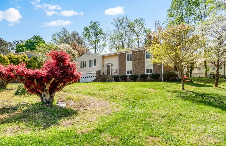 223 Vandyke Street, Kernersville, NC 27284 - #2