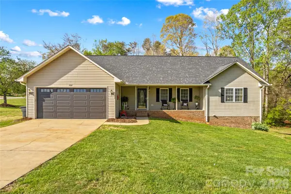 105 Saddlewood Lane, Statesville, NC 28625