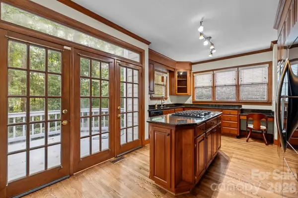 230 N Brackenbury Lane, Charlotte, NC 28270