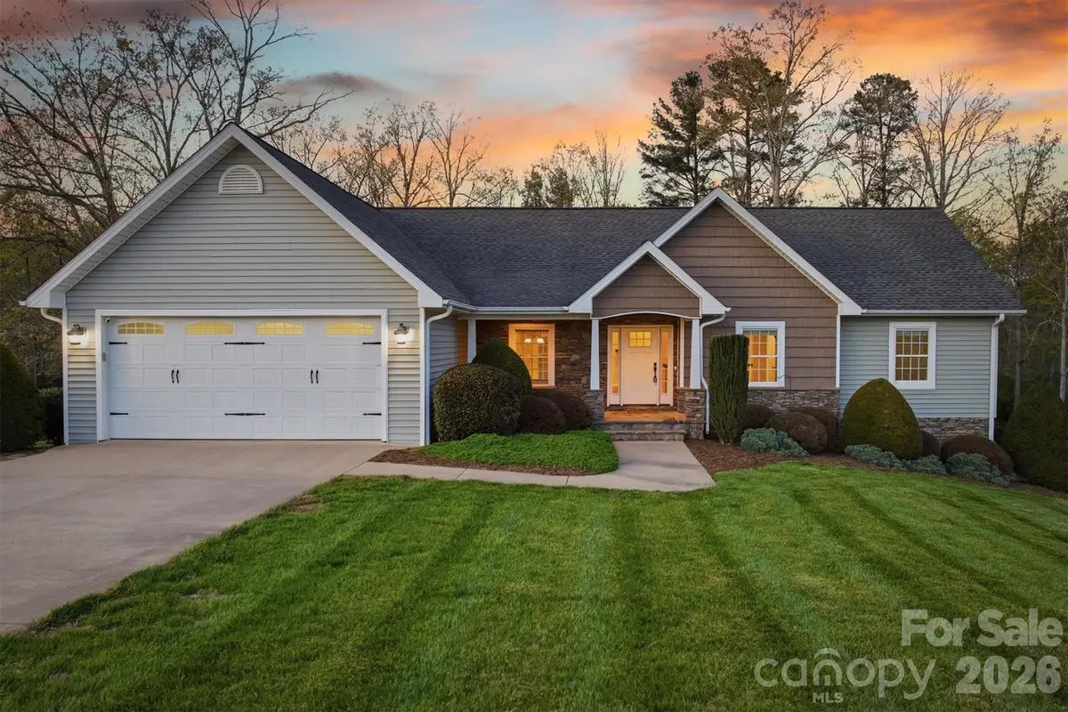 5205 South Oak Circle, Granite Falls, NC 28630 - #1