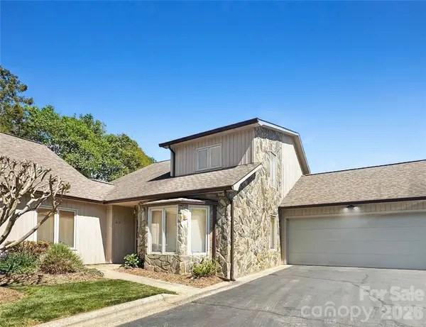 603 29th Avenue Ne #213, Hickory, NC 28601