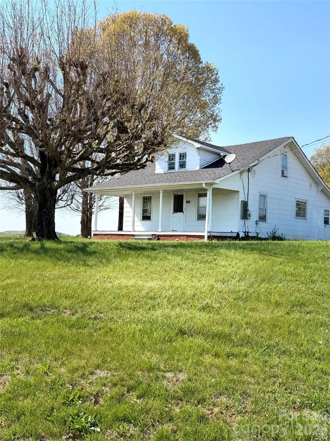 2109 Union Grove Church Road, Yadkinville, NC 27055 - #1