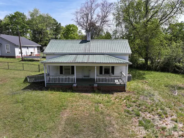 145 W Burnsville Street, Wadesboro, NC 28170