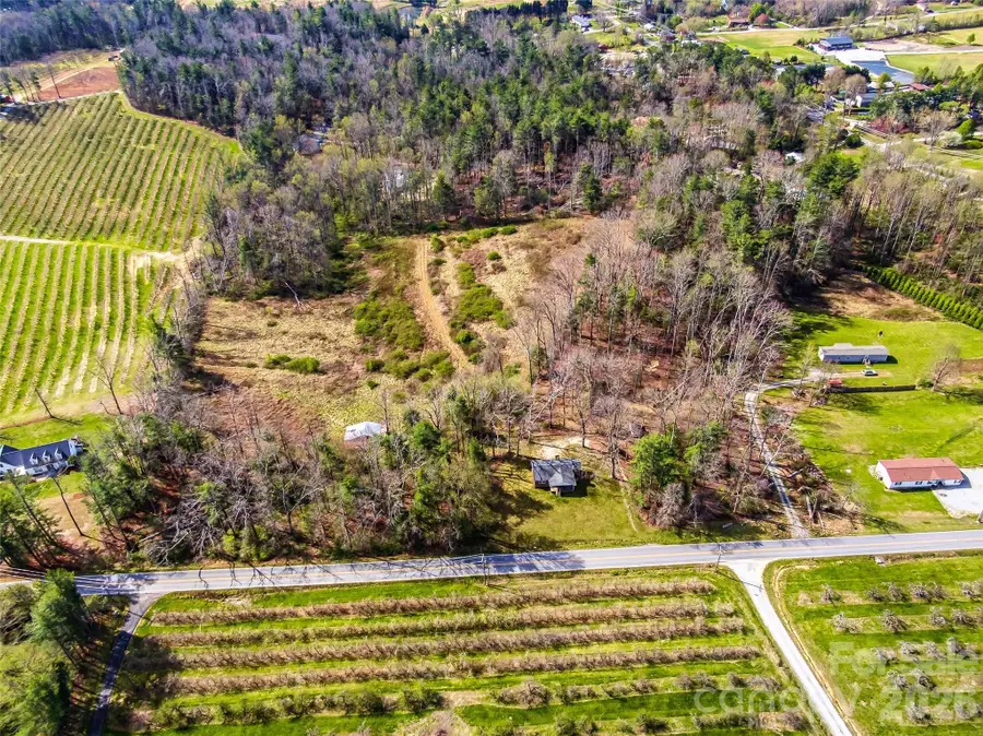 984 Pace Road, Hendersonville, NC 28792 - #3