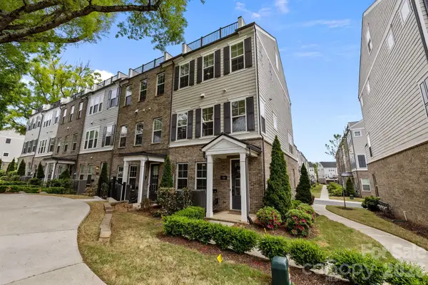 316 N Dotger Avenue, Charlotte, NC 28204