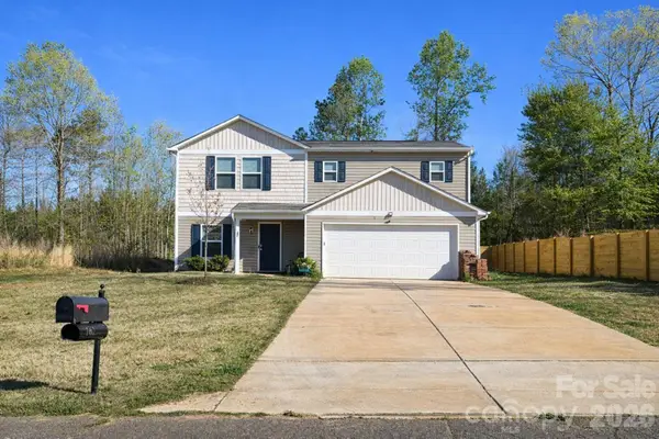 162 Four Andrews Drive, Harmony, NC 28634