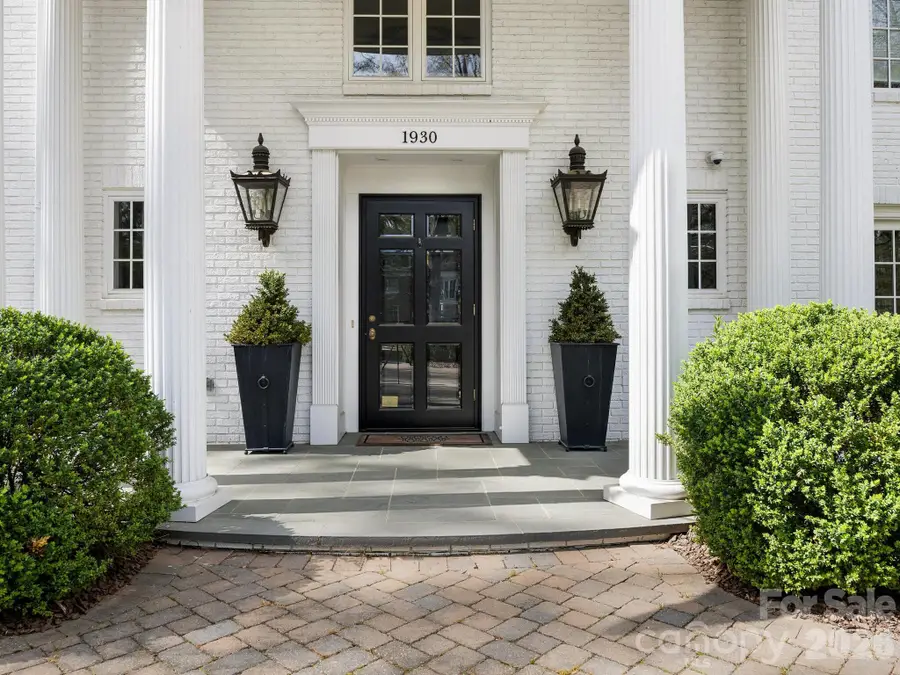 1930 Queens Road W, Charlotte, NC 28207 - #2