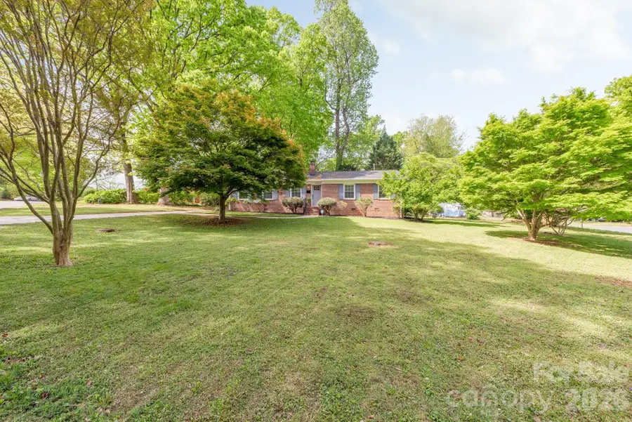 1940 Lansdale Drive, Charlotte, NC 28205 - #2