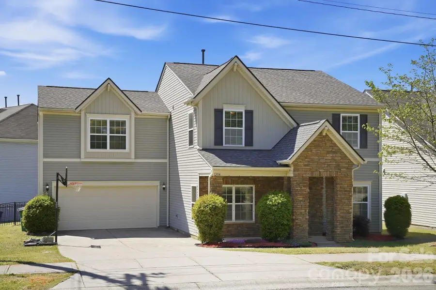 1304 Woodglen Lane, Matthews, NC 28104 - #2