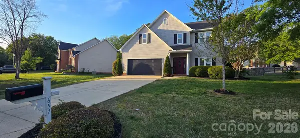 657 Gable Oaks Lane Nw, Concord, NC 28027