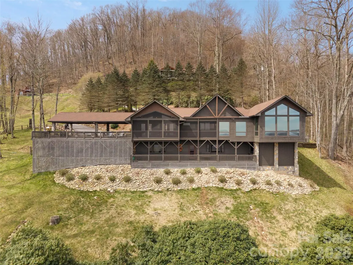 220 Dulcimer Lane, Waynesville, NC 28786 - #1