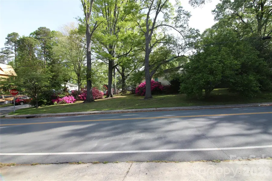 3300 Maywood Drive, Charlotte, NC 28205 - #3