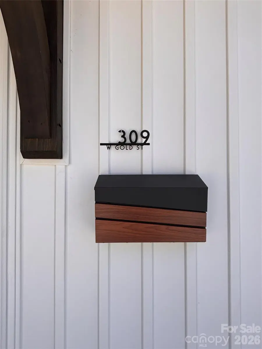 309 W Gold Street, Kings Mountain, NC 28086 - #2