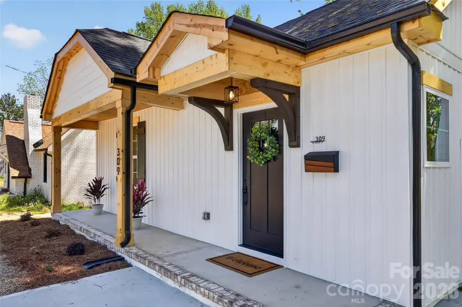 309 W Gold Street, Kings Mountain, NC 28086 - #3