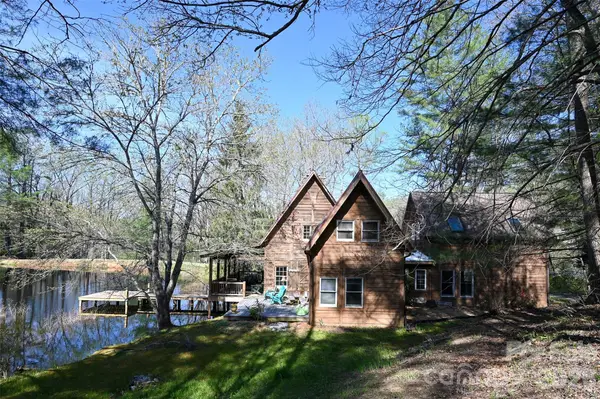 24 Wood Lake Drive, Fairview, NC 28730