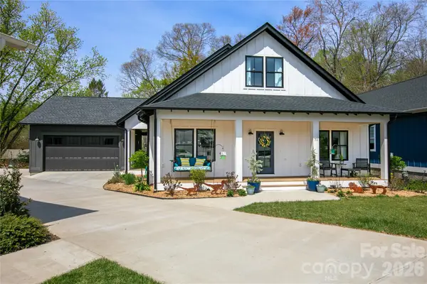 71 Hidden Pond Lane, Brevard, NC 28712