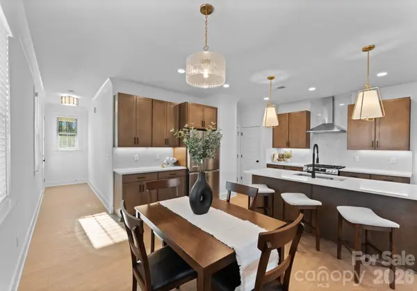 824 Garringer Place, Charlotte, NC 28208