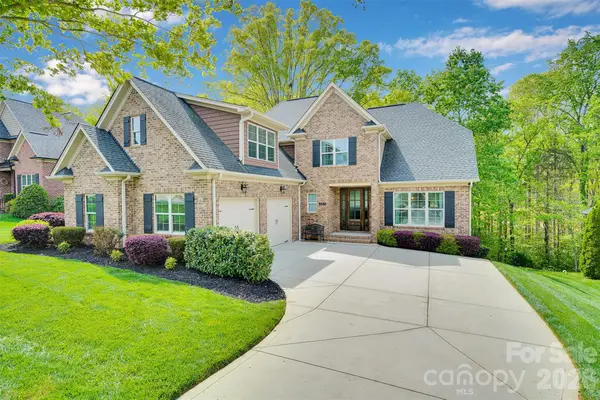 2365 Shiny Leaf Drive, Denver, NC 28037