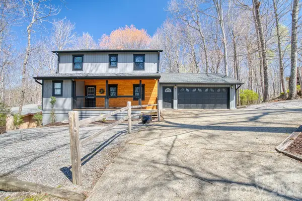 46 Wahuhu Court, Brevard, NC 28712