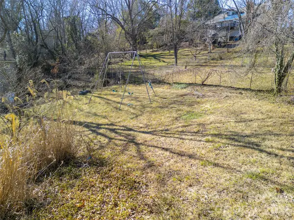 15 Greeley Street, Asheville, NC 28806