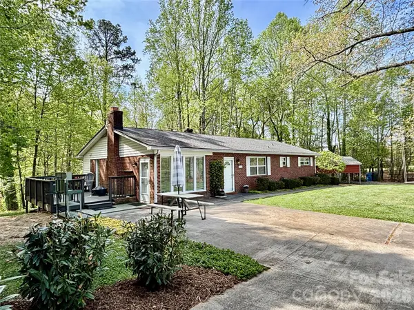 2730 4th Street Place Nw #1-10, Hickory, NC 28601