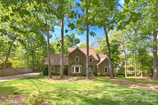 8200 Asheley Glen Drive, Mint Hill, NC 28227
