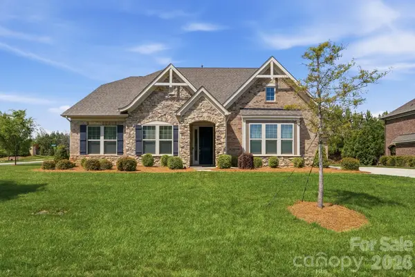 301 Hollyhock Drive, Matthews, NC 28104