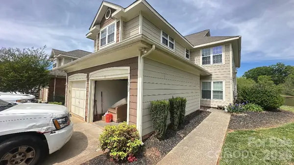 5813 Amity Springs Drive, Charlotte, NC 28212