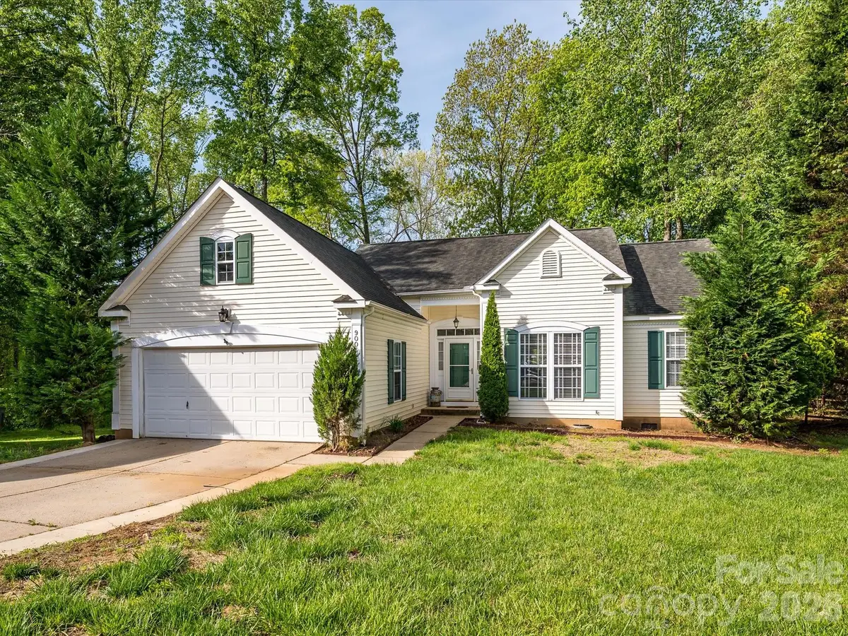9005 Shenington Place, Charlotte, NC 28216 - #1