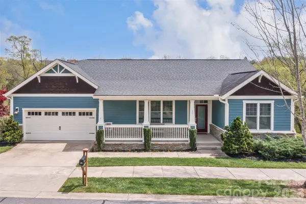35 Pinebrook Club Drive, Asheville, NC 28804